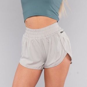 Paragon high rise track short